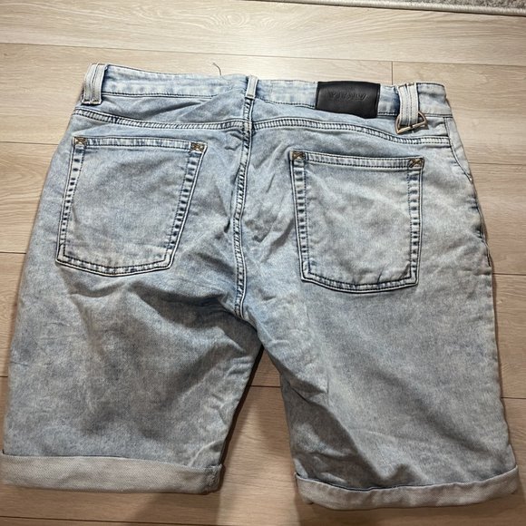 Vitaly - Jean Shorts - Picture 2 of 8